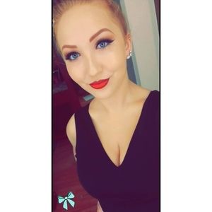 Meet your Posher, Alesha